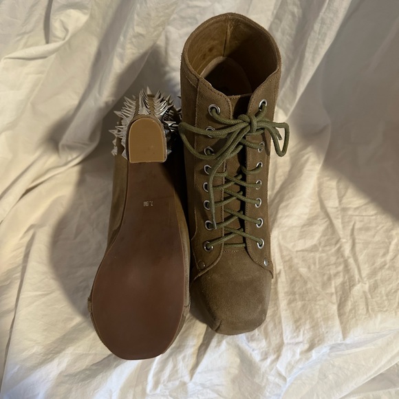 Jeffrey Campbell spiked LITA Havana in suede taupe. NWT size 7.5 - Picture 2 of 7